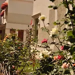 Theranda Boutique 3* Tirana