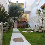 Theranda Boutique Hotel 3*