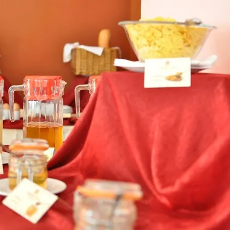 Theranda Boutique 3* Tiran