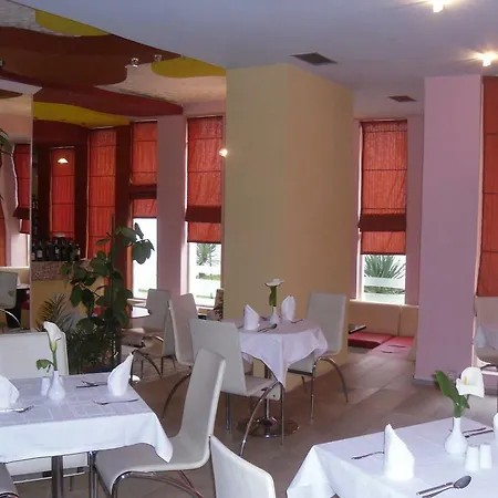 Theranda Boutique Otel Tiran
