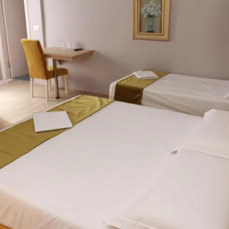 Theranda Boutique Тирана