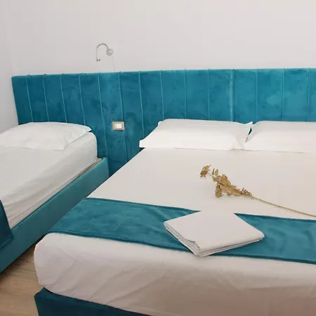 Theranda Boutique 3*