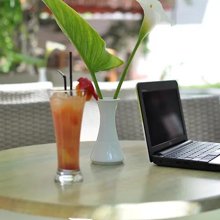 Hotel Theranda Boutique 3*