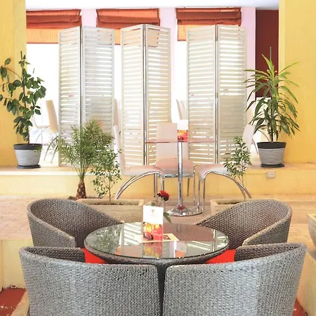 Theranda Boutique 3*