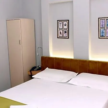 Theranda Boutique تيرانا