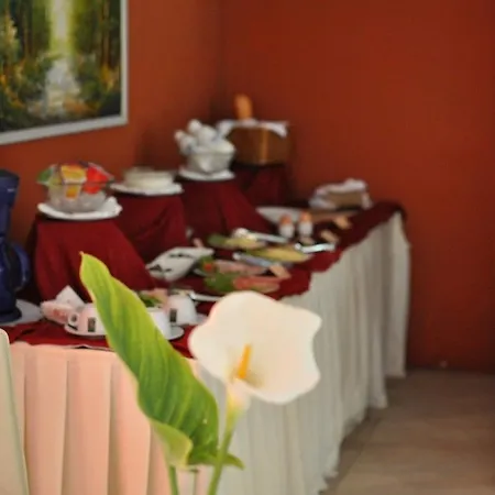 Hotel Theranda Boutique 3*