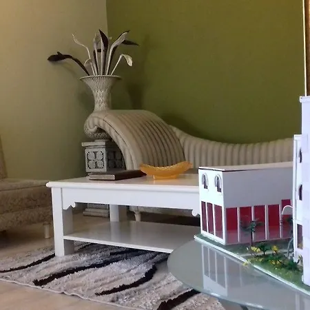 Theranda Boutique 3* 티라나