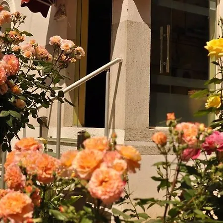 فندق Theranda Boutique