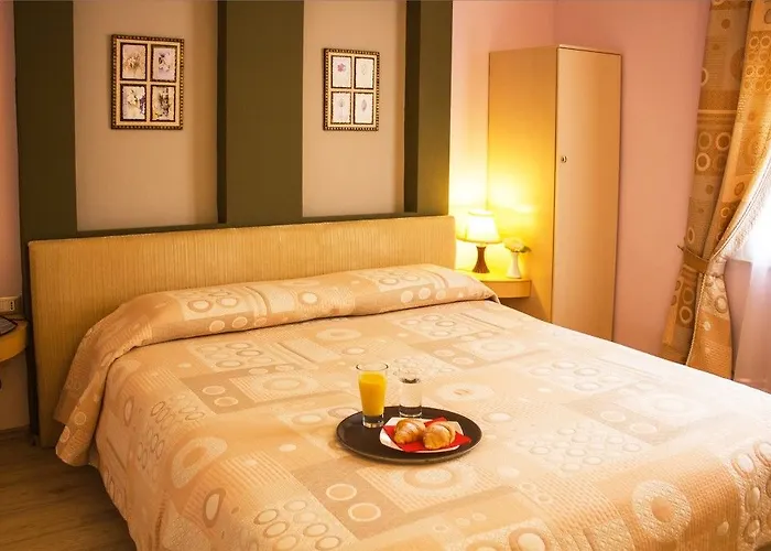 Theranda Boutique 3* Тирана