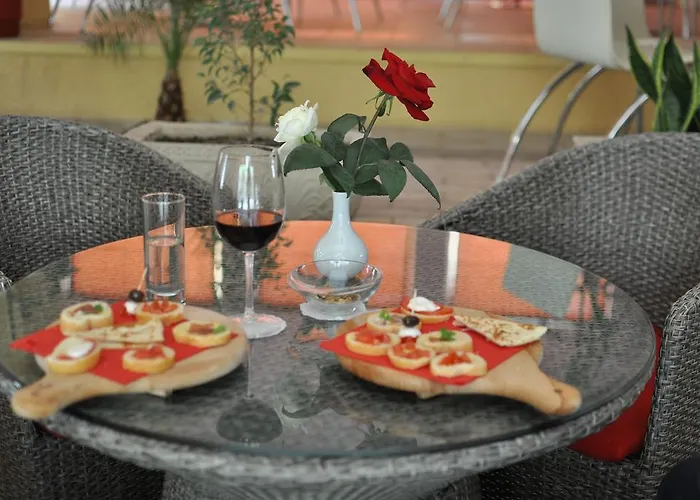 Theranda Boutique מלון טיראנה