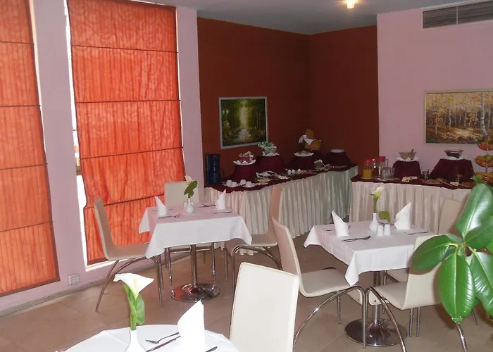 Theranda Boutique 3* טיראנה